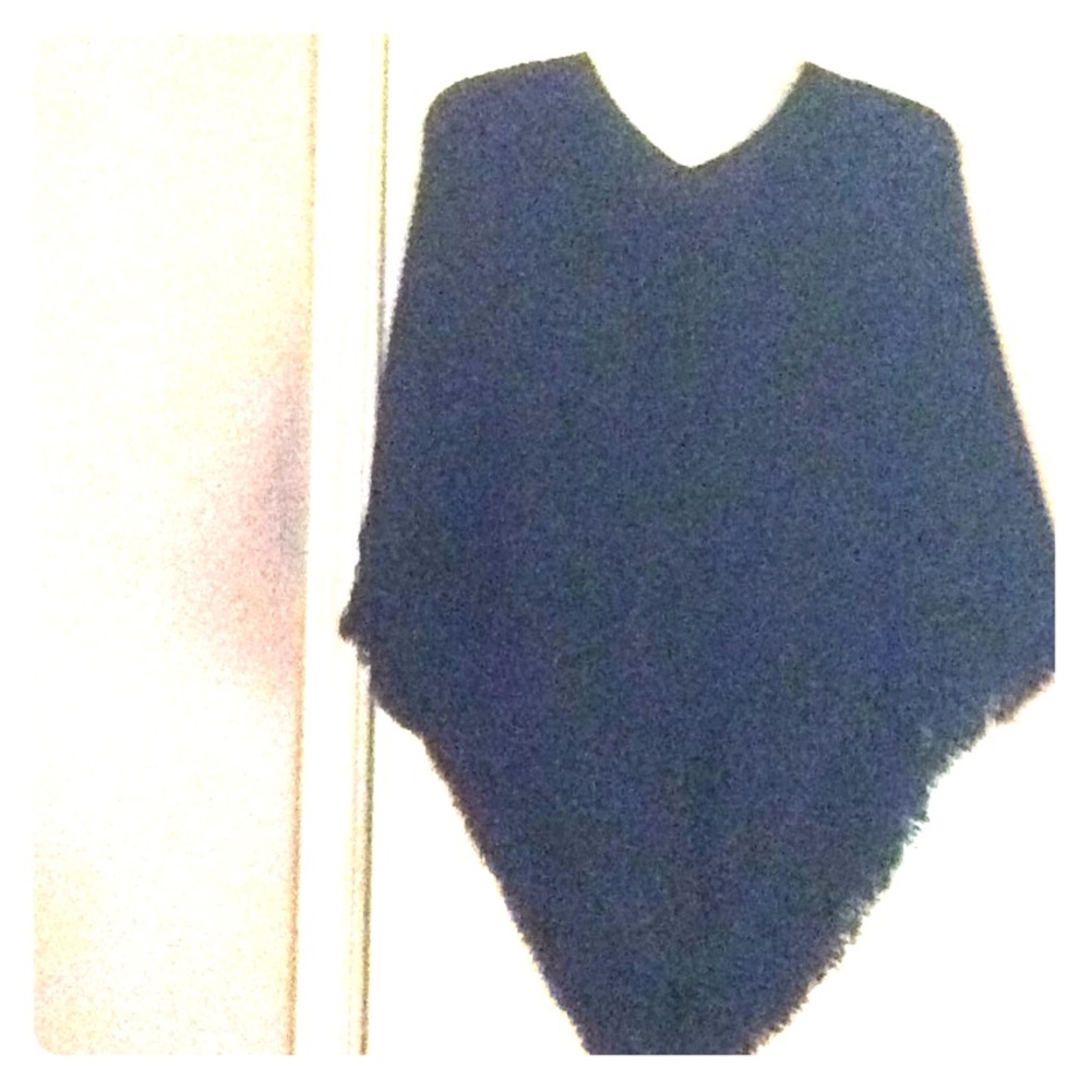 Black fringed knit 🧶 Poncho